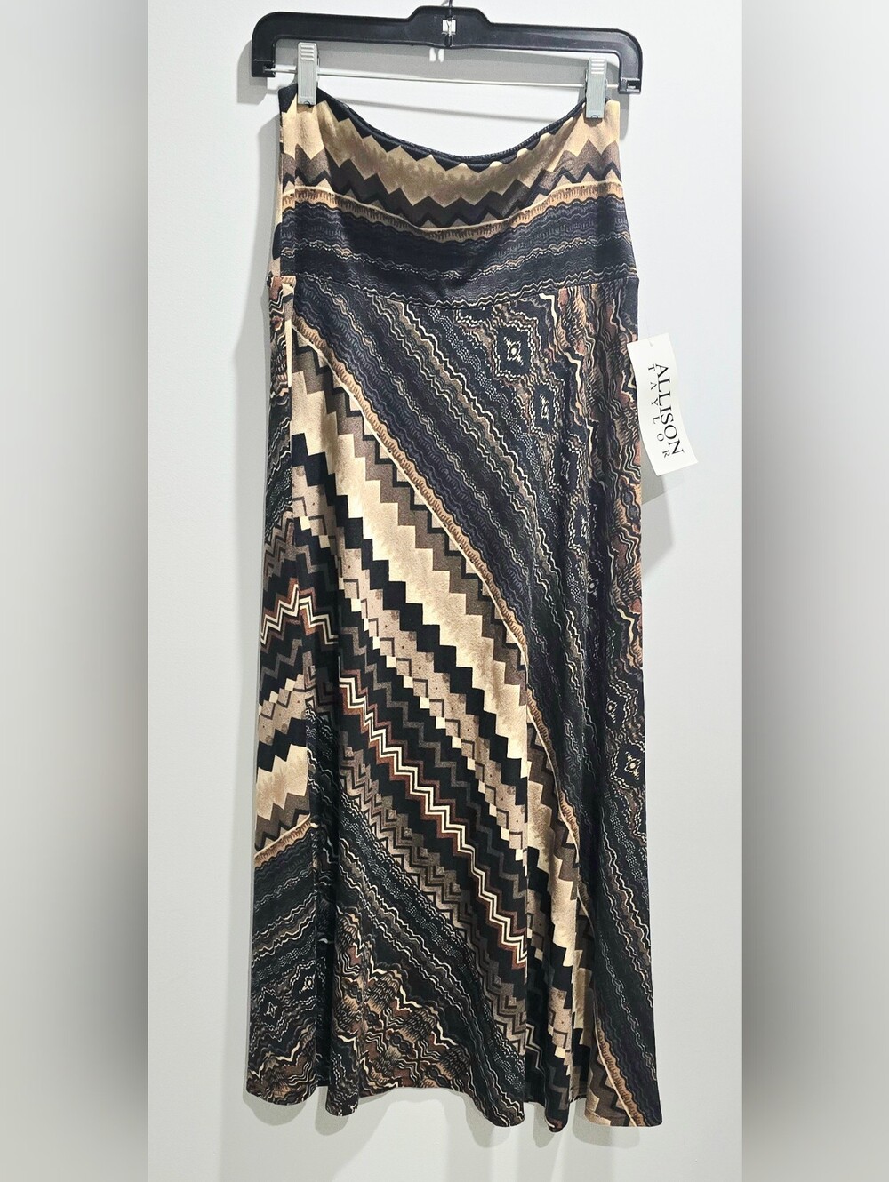 NEW! Allison Taylor Boho-Chic Chevron-Print Maxi Skirt Size M